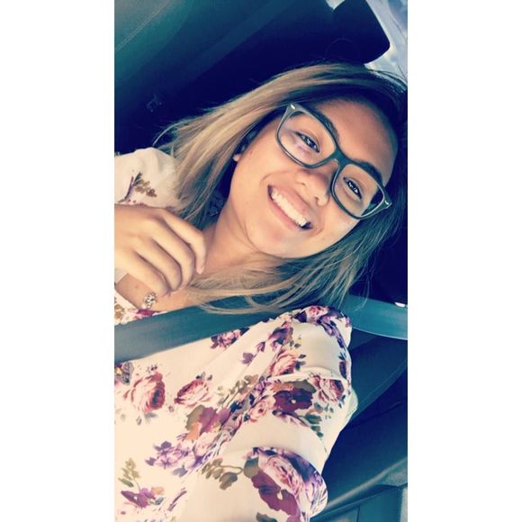 Meet your Posher, Jana - Picture 1 of 1